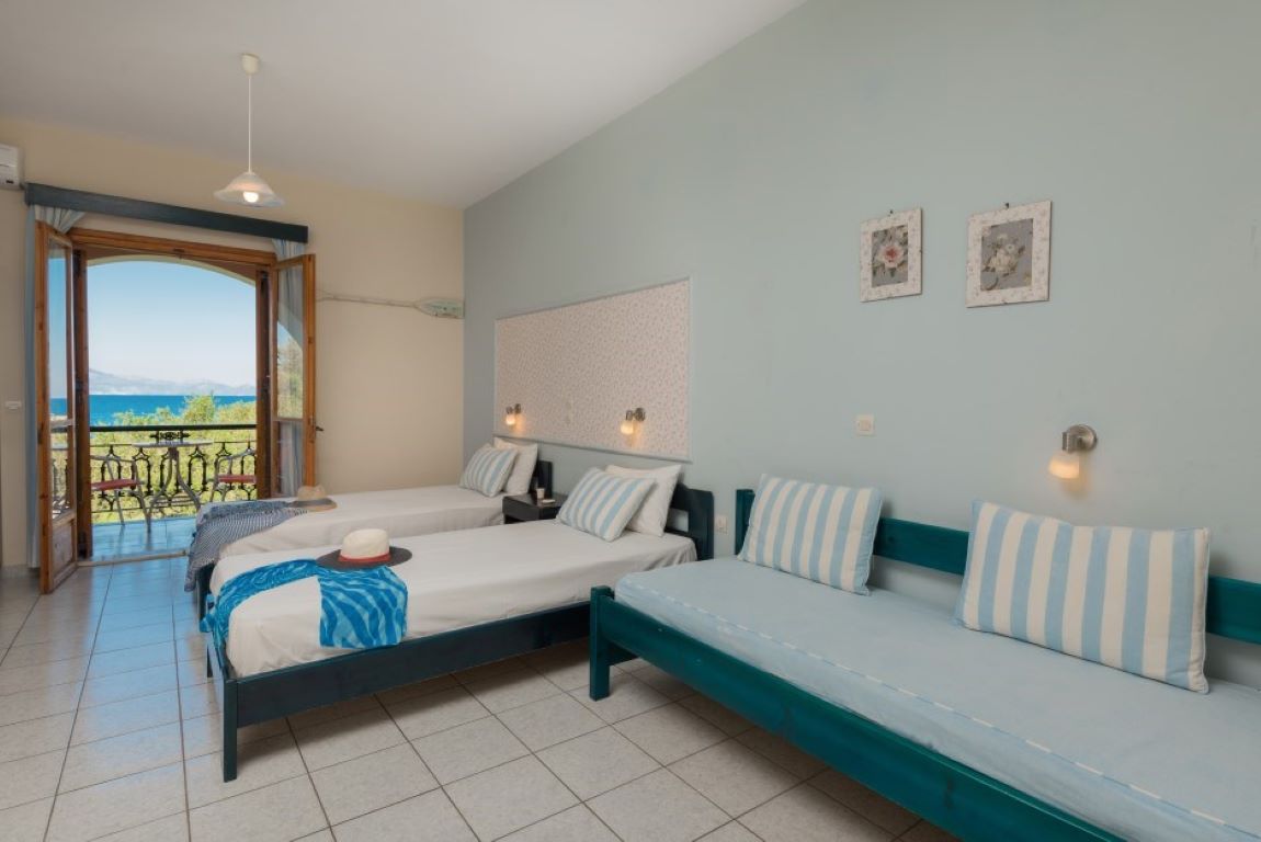 Kavos Psarou studios and apartments studio.jpg