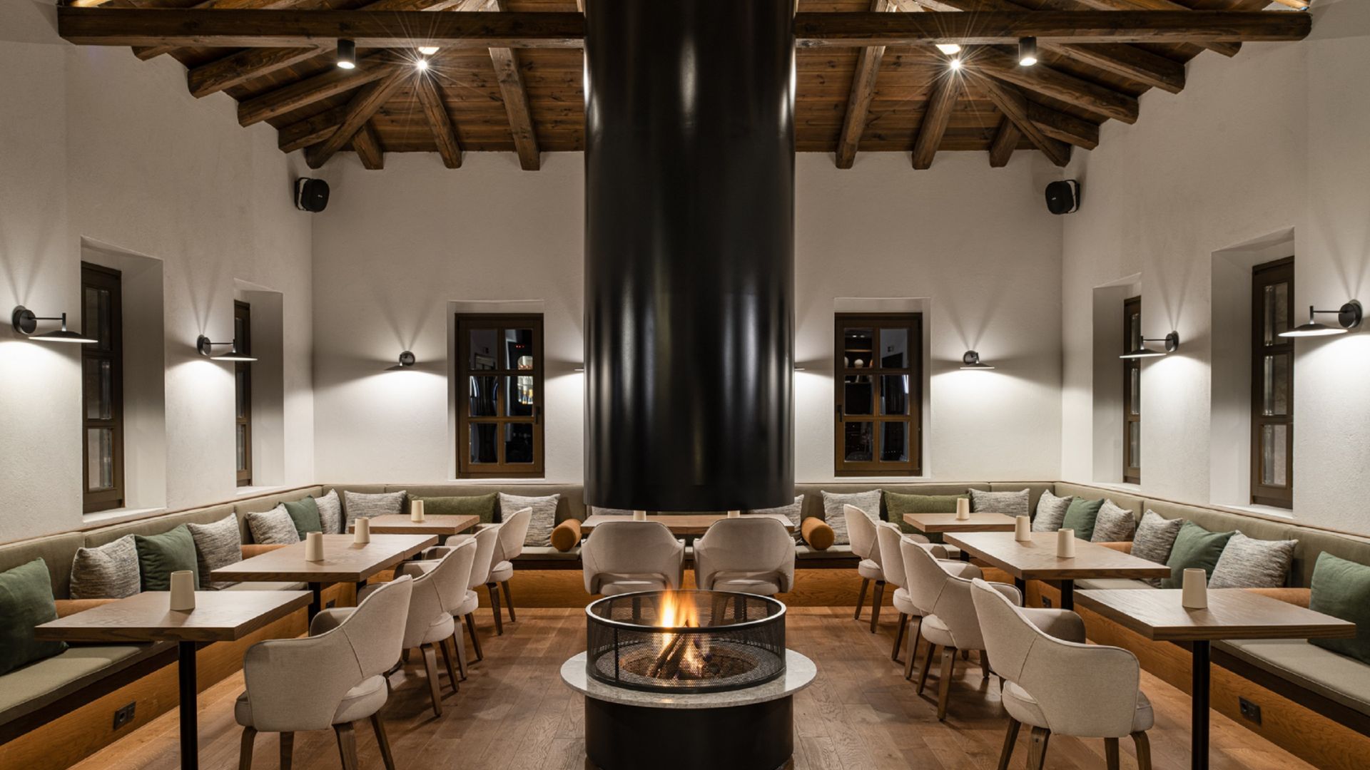 Hotel Unedo All Seasons-Restoran.jpg