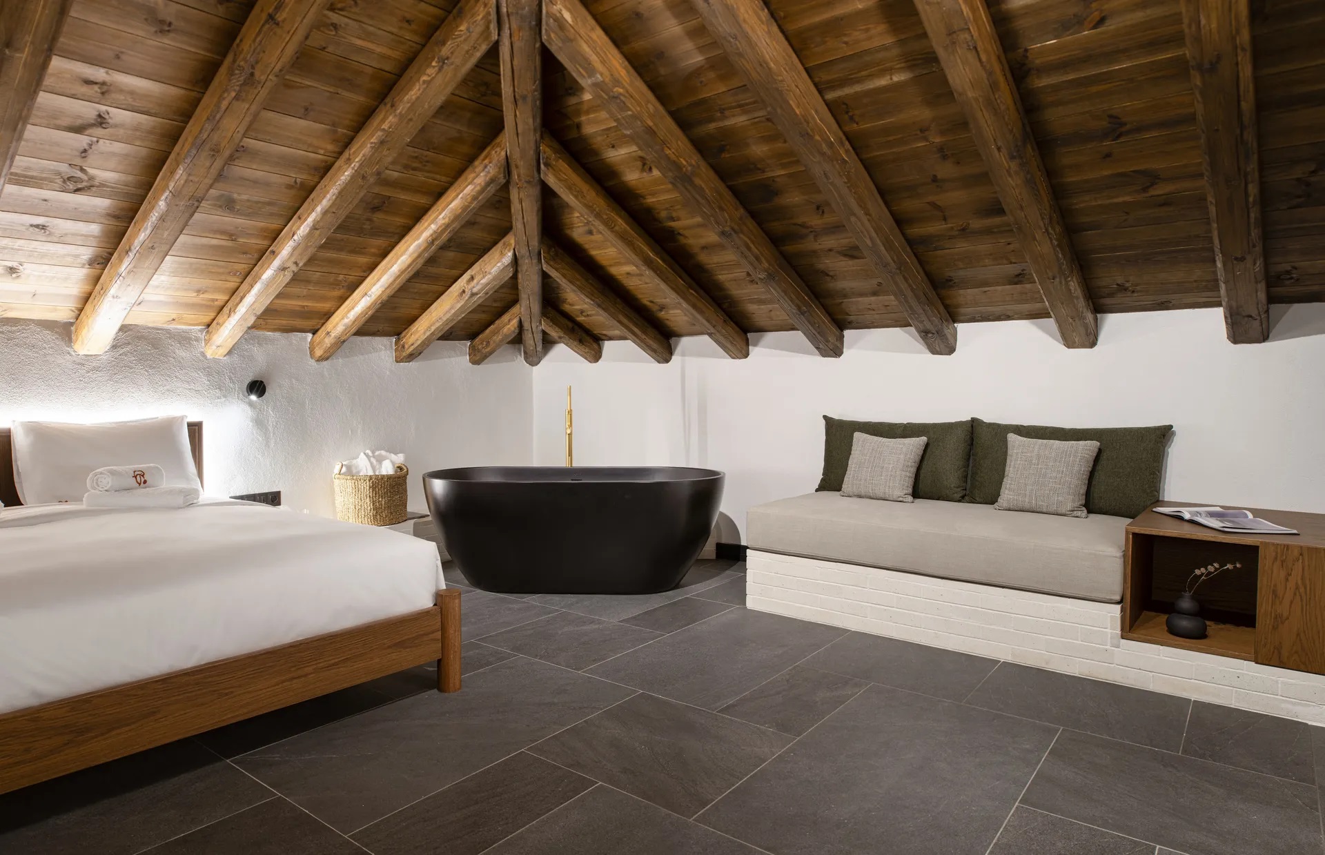 Unedo All Seasons Hotel-Split Level Suite.jpg