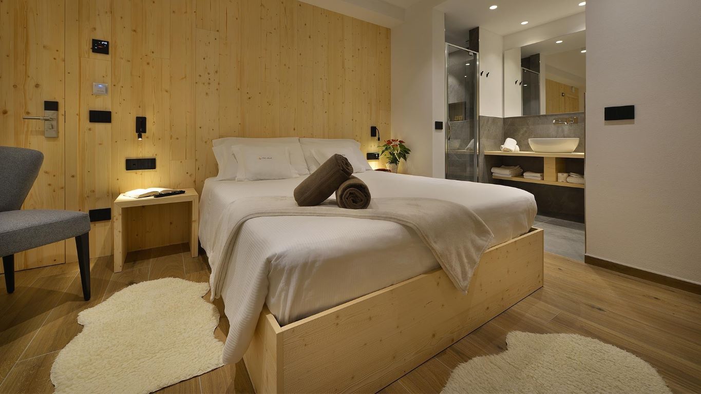 Hotel valltelina-apine room.jpg