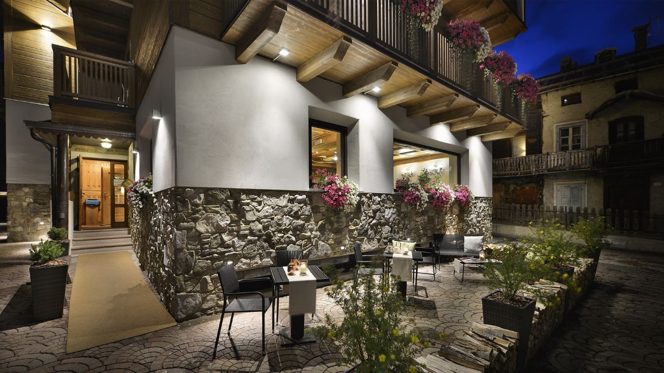 hotel-valtellina-terasa.jpg