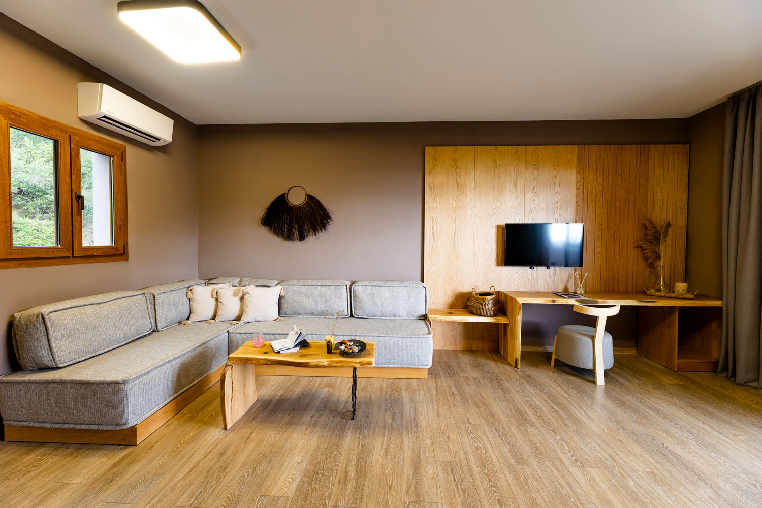 Avaton-Suites and Villas-dnevni boravak.jpg