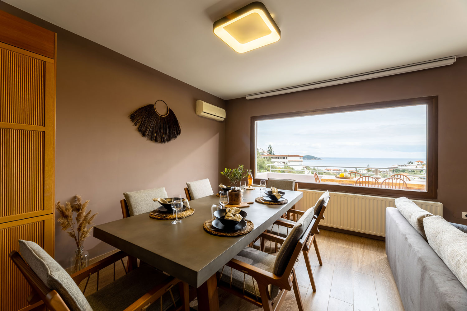 Avaton-Suites and Villas-vila-trpezarija.jpg