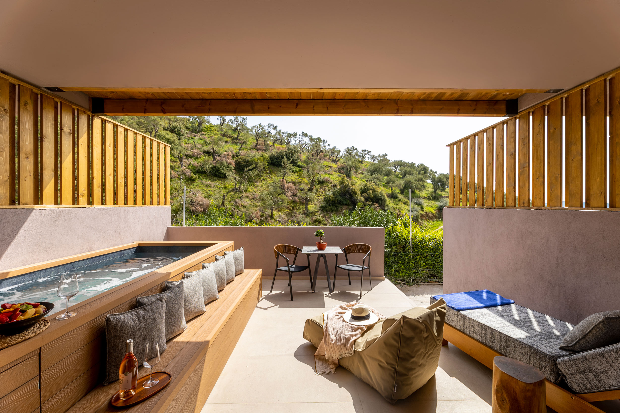 Avaton-Suites and Villas-vila-đakuzi.jpg