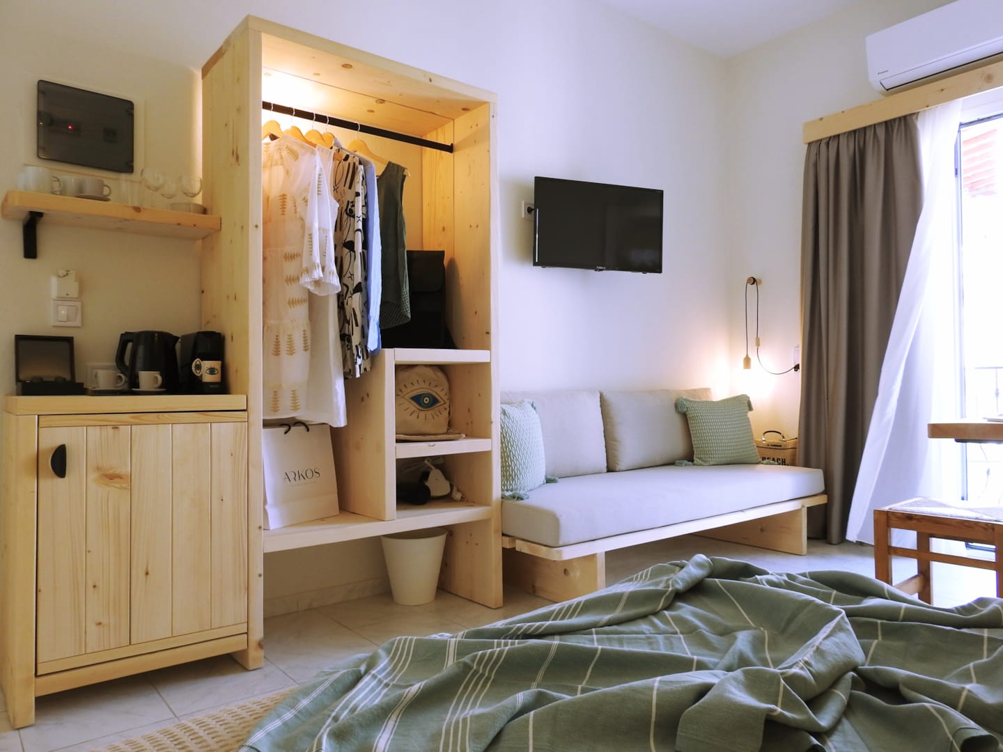 Capella-Town-Skiathos-sofa.jpg