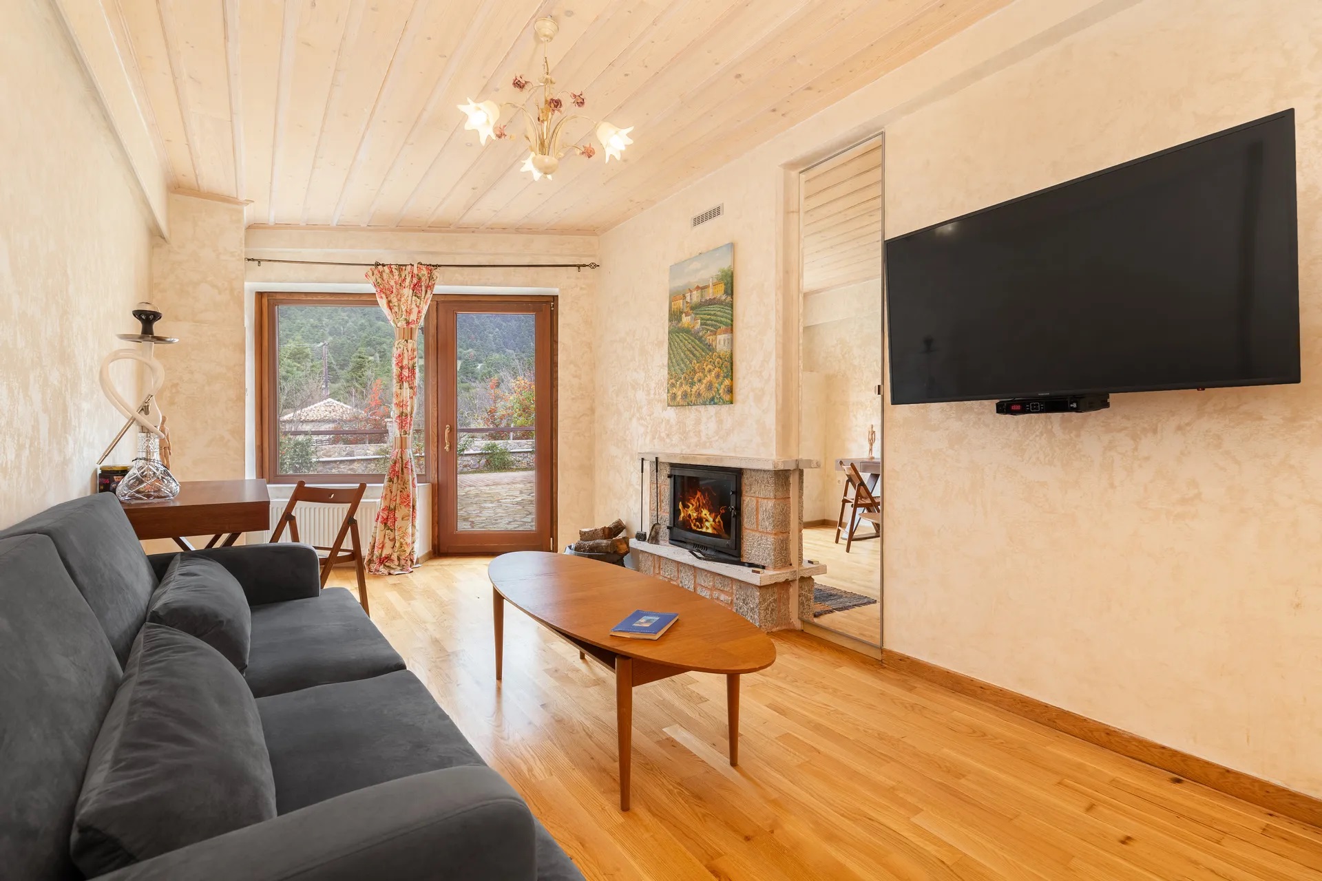VIP Chalet 4 Seasons-Junior chalet Athina two.jpg