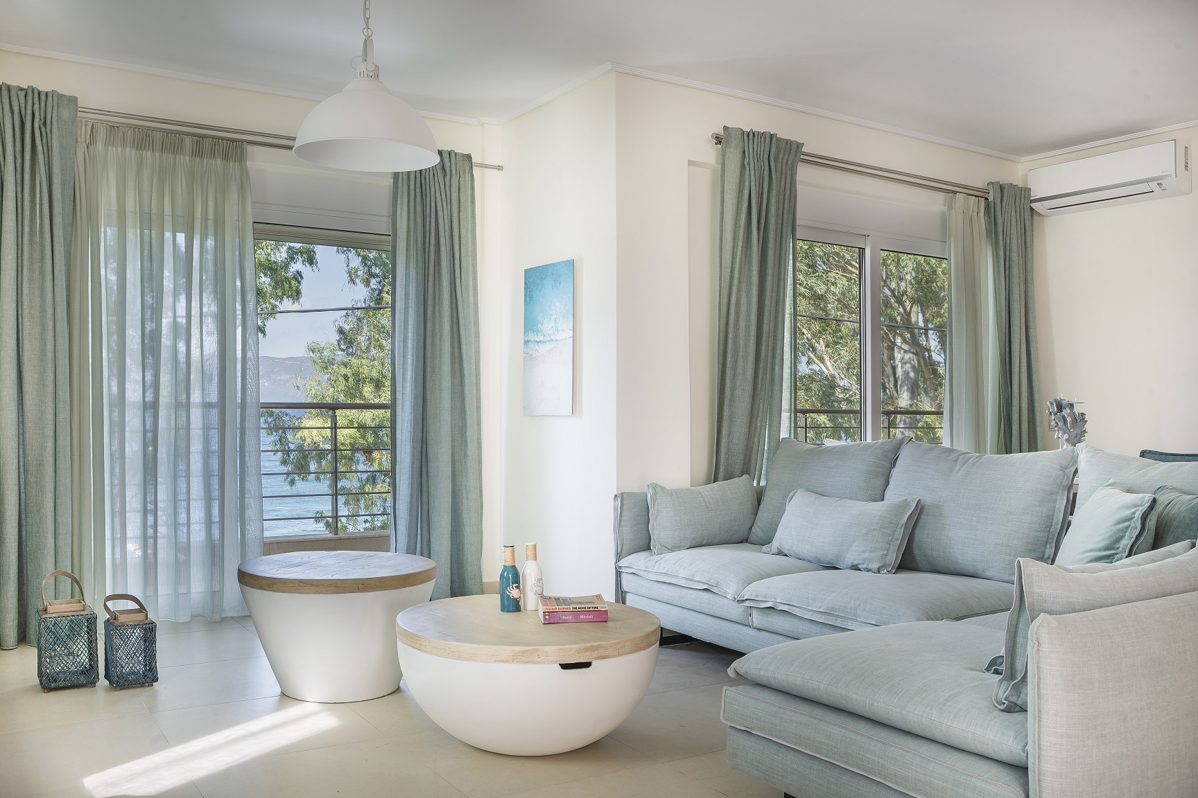 Meliti-Waterfront-Suites-Ammos-dnevni boravak.jpg