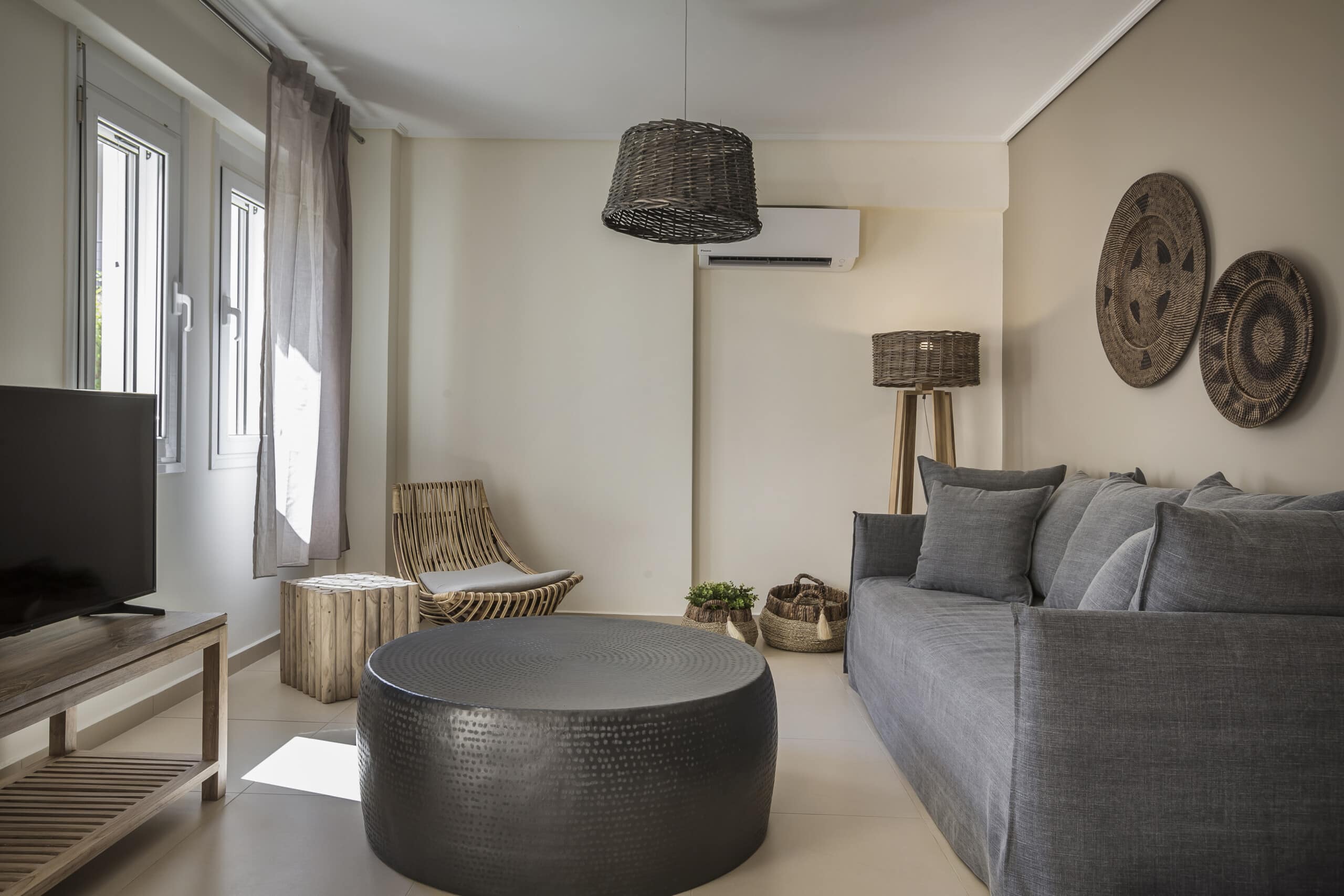 Meliti-Waterfront-Suites-Canelladnevni-boravak.jpg