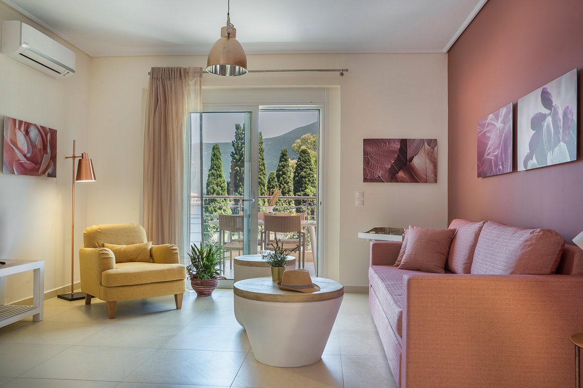 Meliti-Waterfront-Suites-Perla-sofa-apartman.jpg
