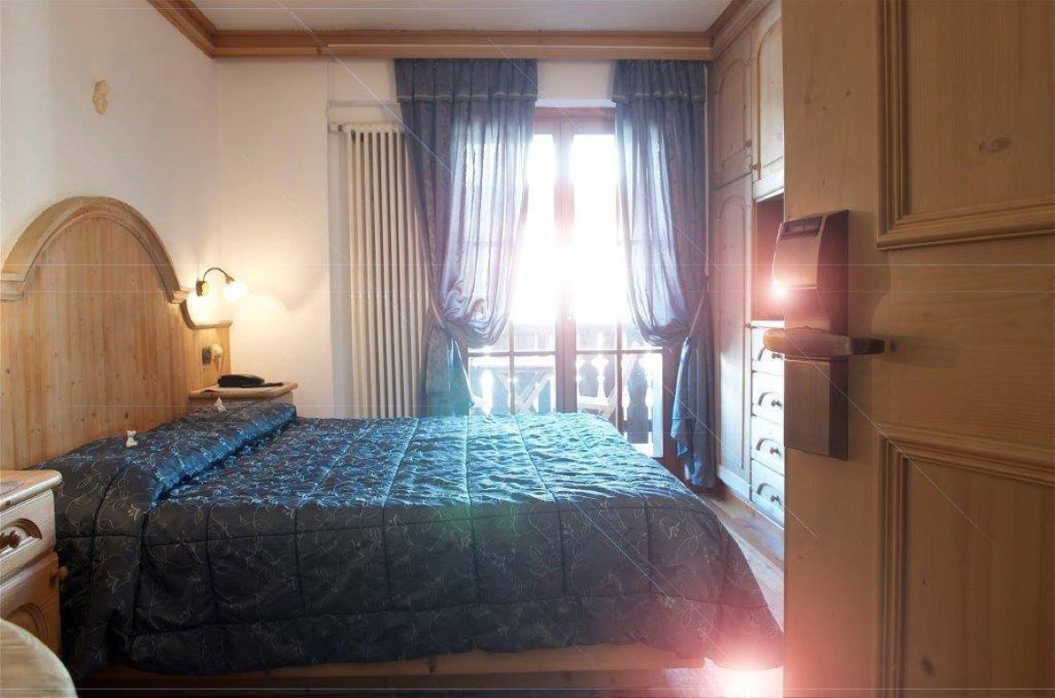 Hotel la montanina-dvokrevena soba.jpg