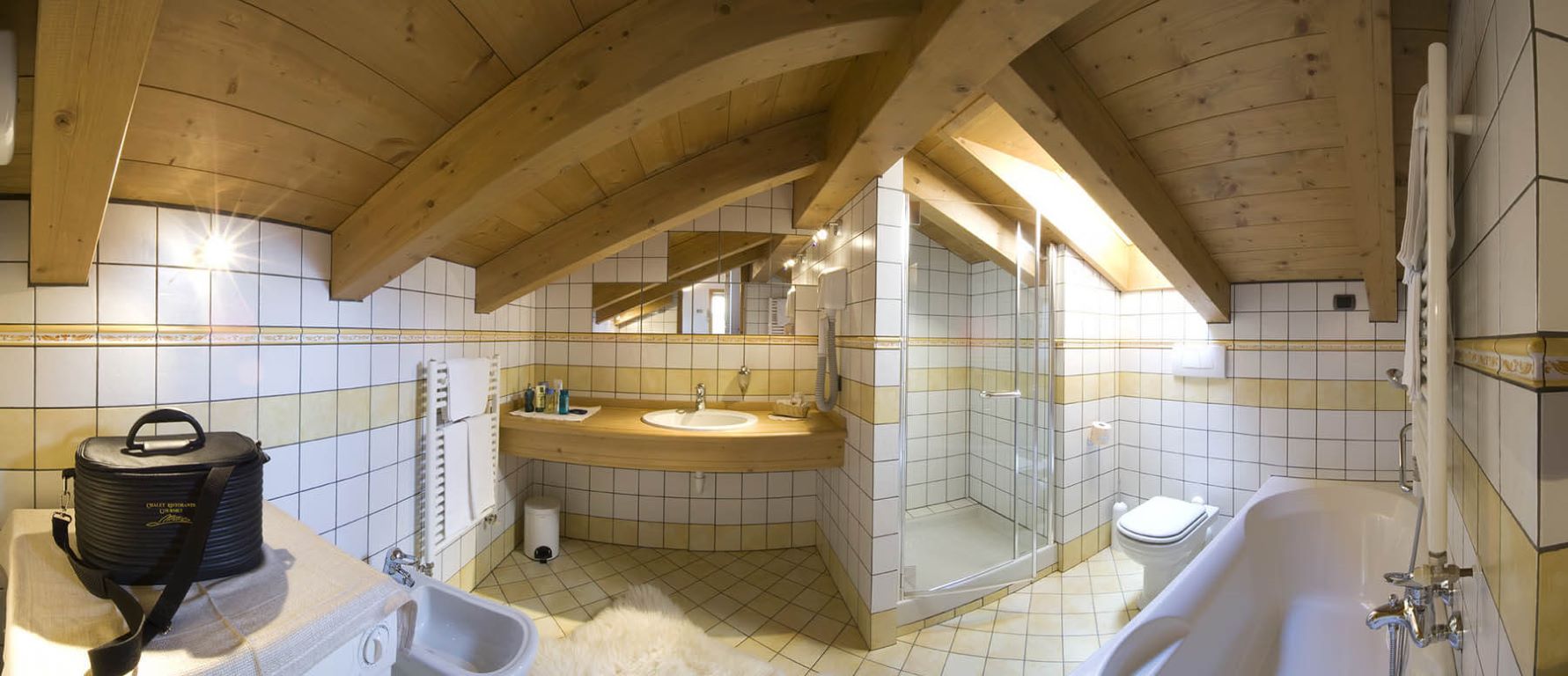 Hotel Chalet ristorante mattias- kupatilo.jpg