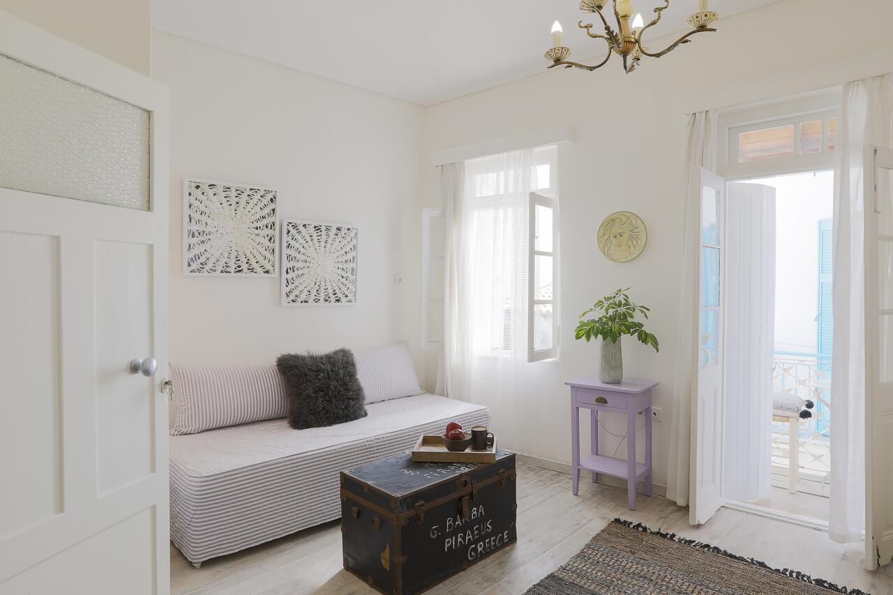 Casa-Blue-Old-Port-sofa-soba.jpg