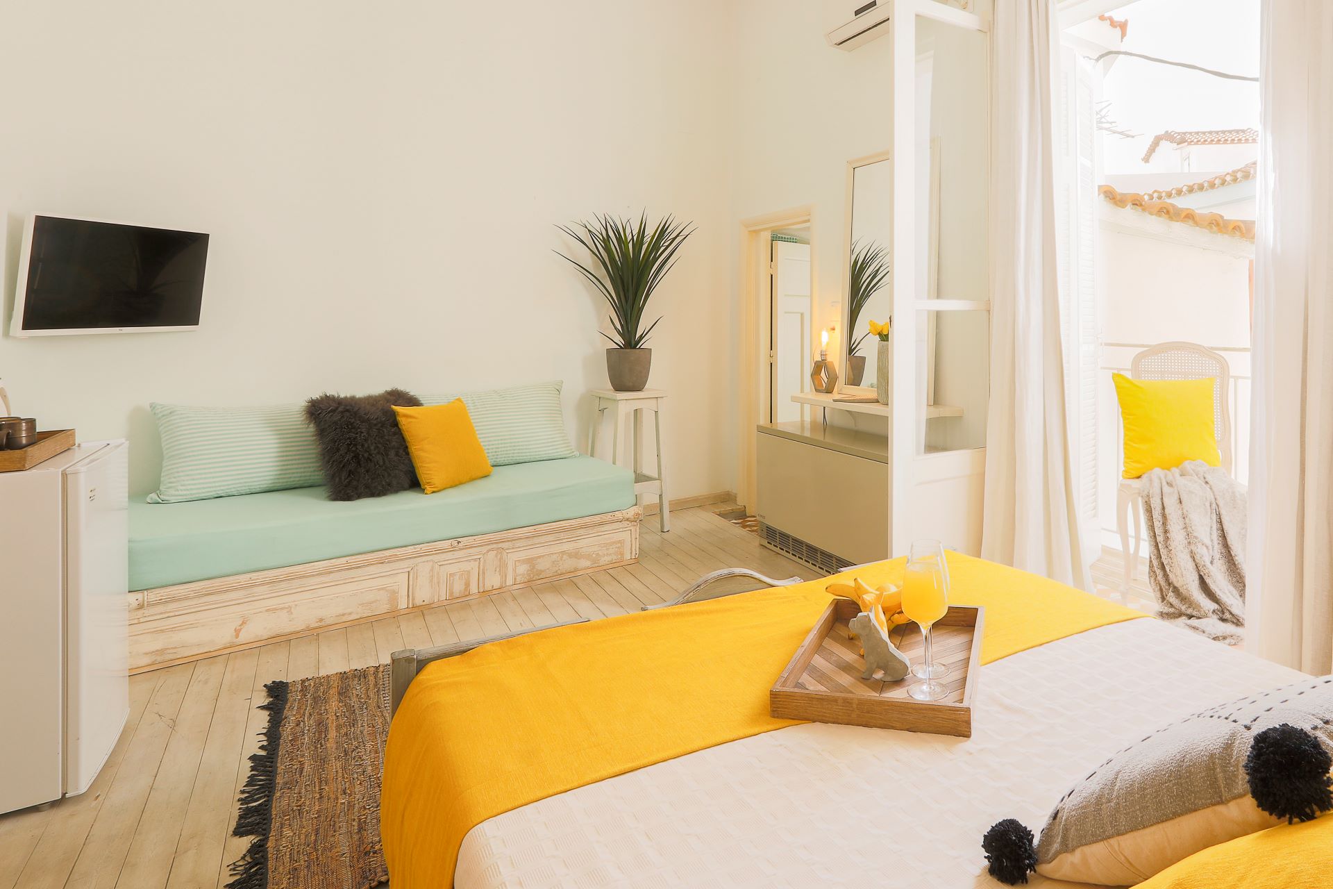 Casa-Blue-Sea-View-sofa.jpg