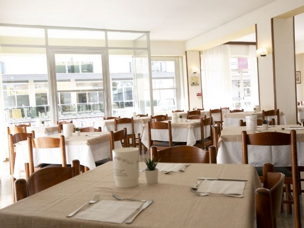 Ischia Hotel-Restoran.jpg