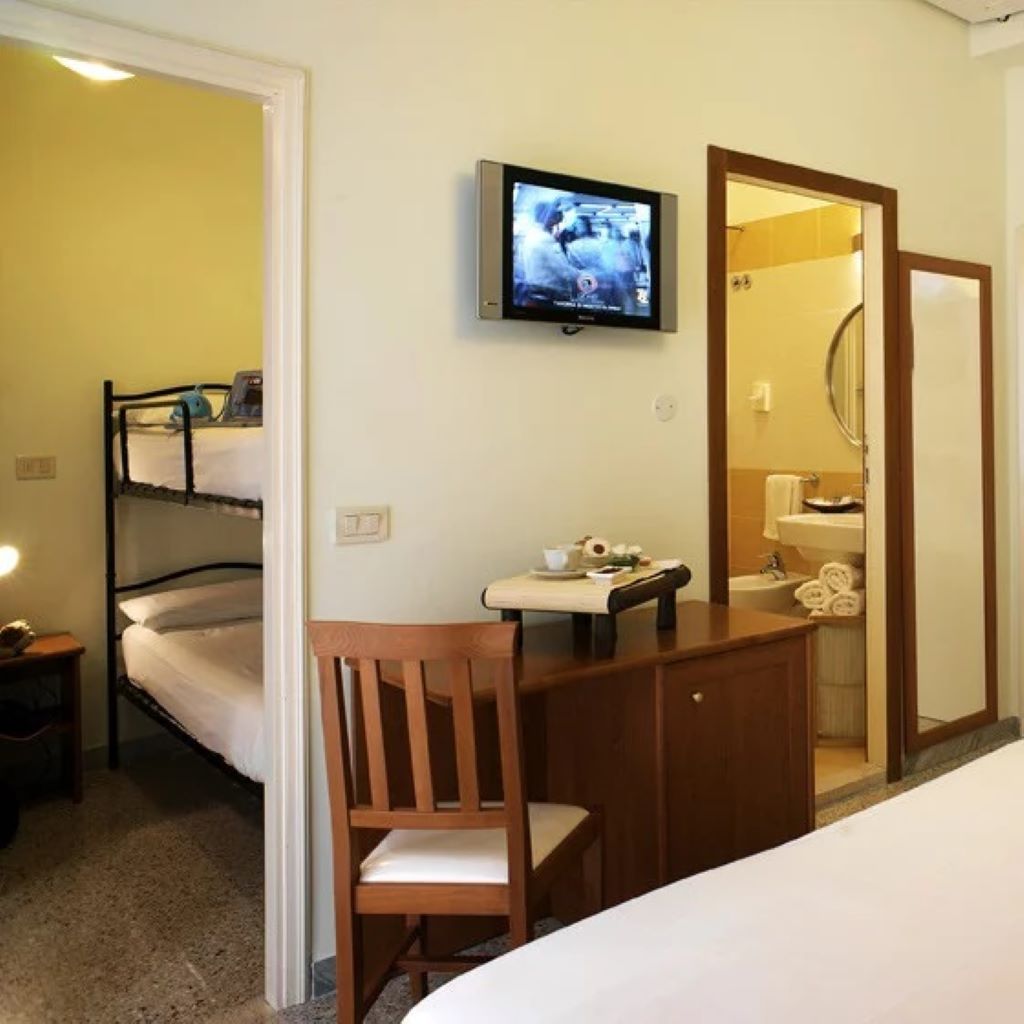 Hotel Mirabella-Porodicna soba.jpg