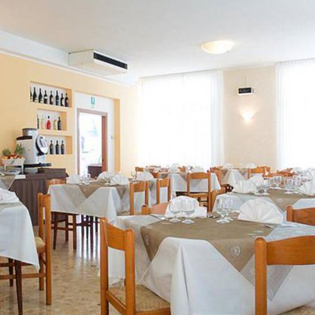 Palme Hotel-Restoran.jpg