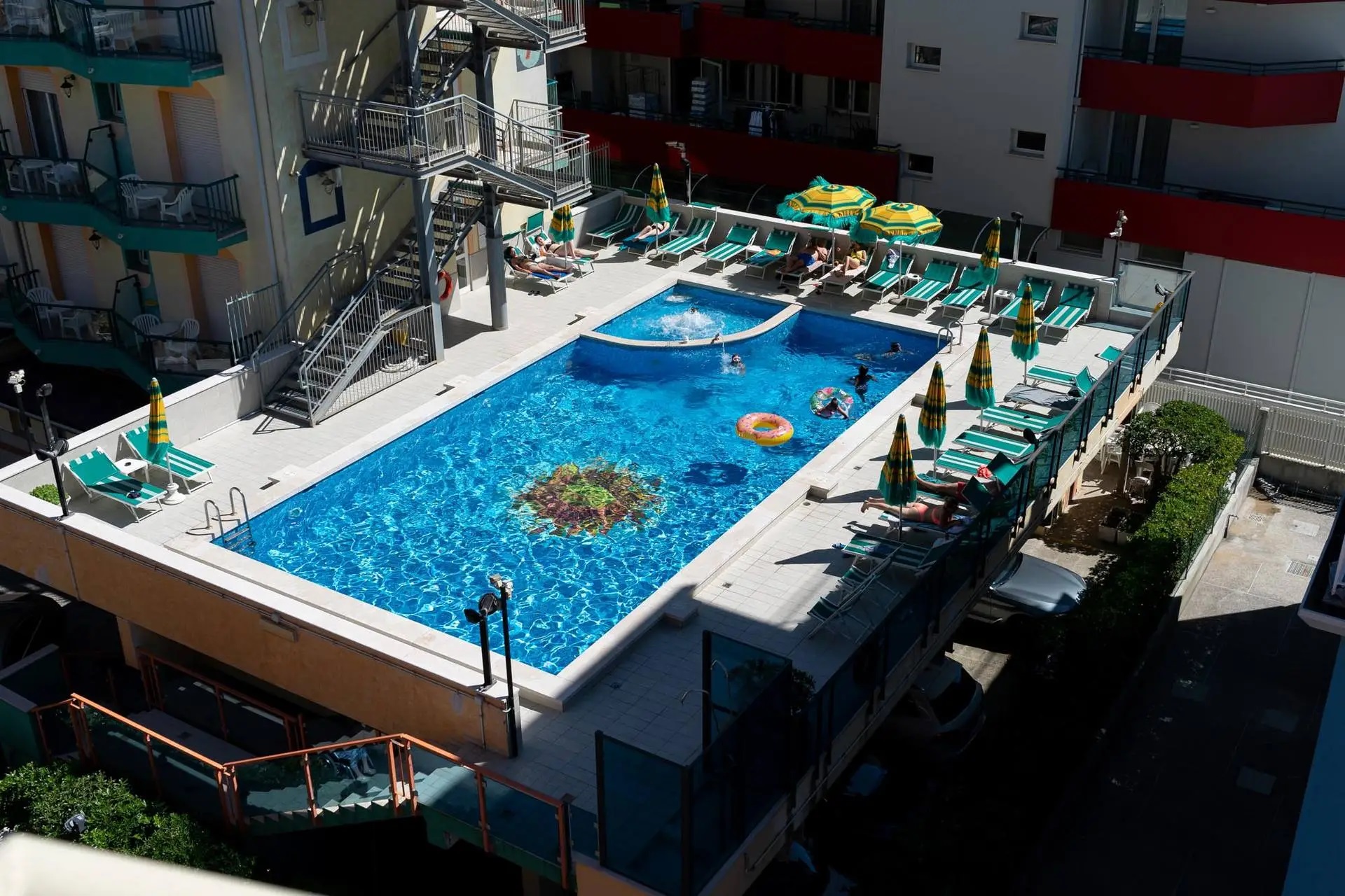 Hotel Kennedy-Bazen.jpg