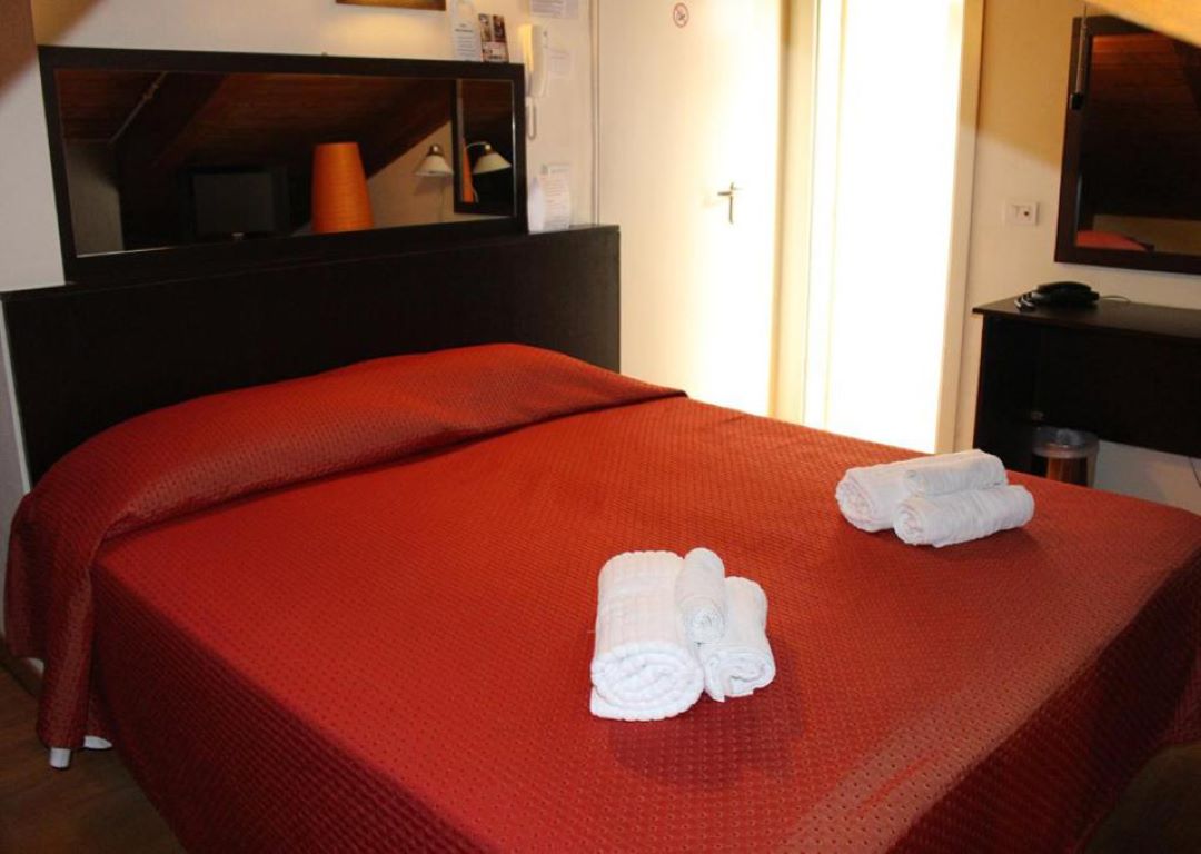 Alibi Hotel-Standardna soba potkrovlje.jpg