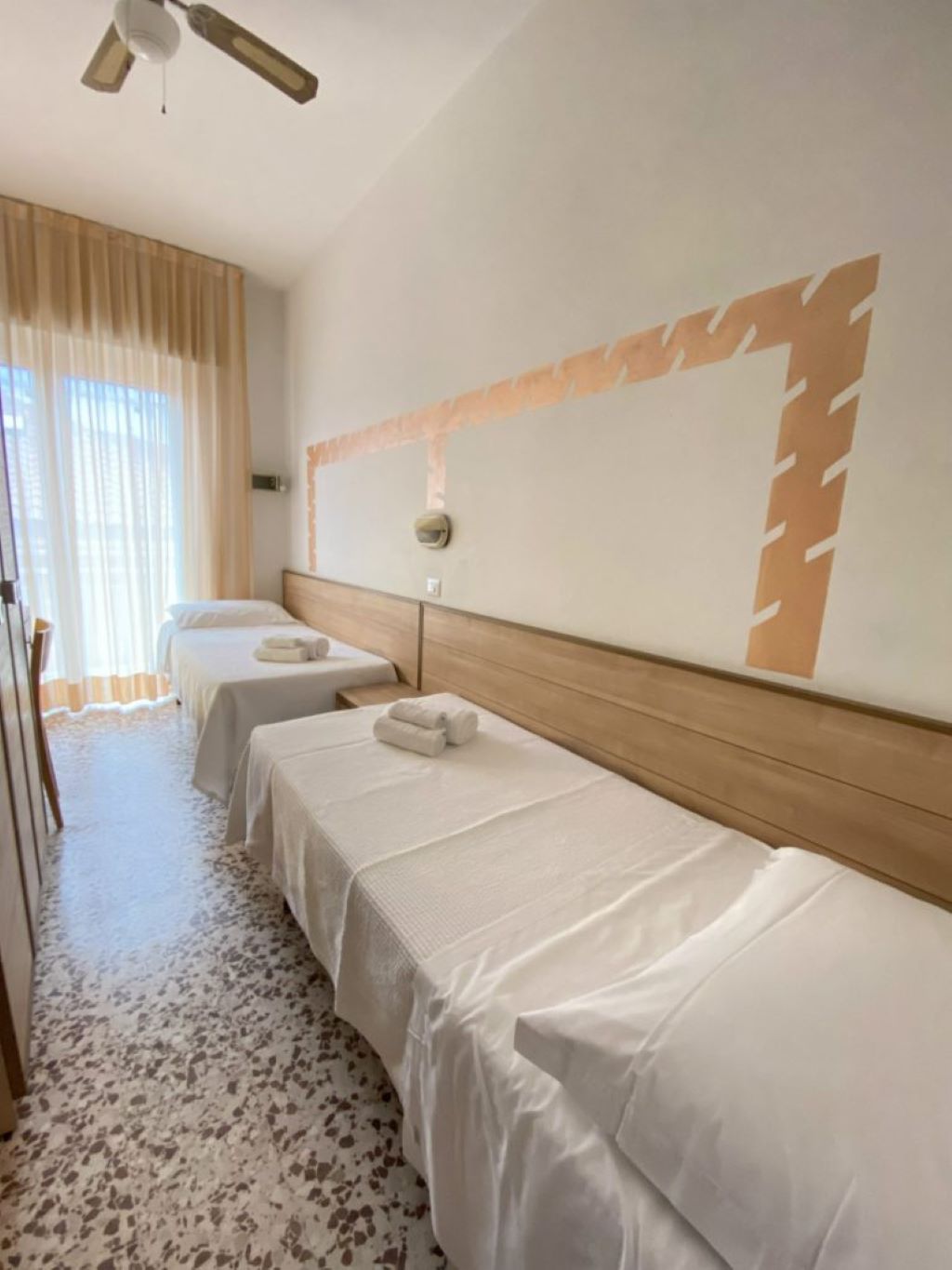 Hotel Ravello Rimini-Porodicna soba.jpg