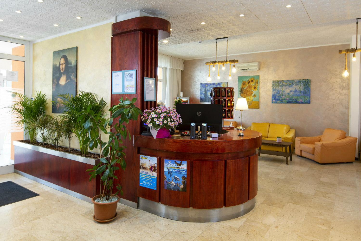 Ravello Rimini Hotel-Recepcija.jpg