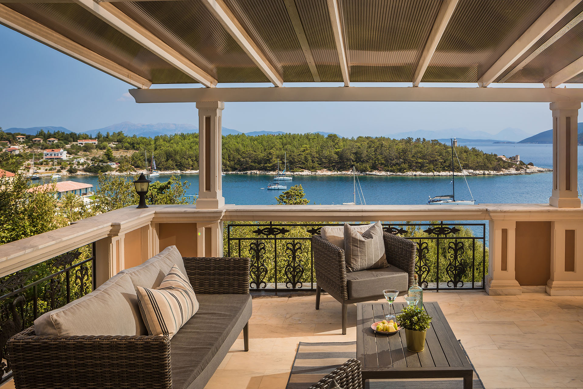 Faros Residence-apartman-terasa.jpg