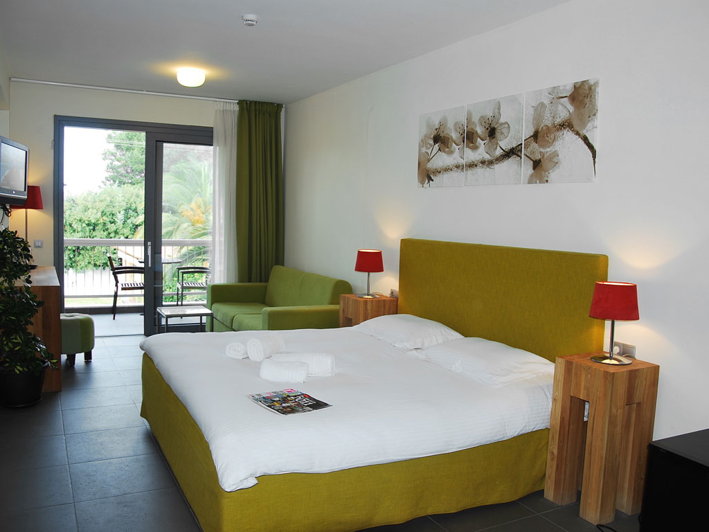 Hanioti Village Resort-Junior suite.jpg
