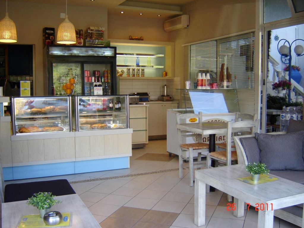 Villa Maria Toroni Hotel-Kafe bar.jpg