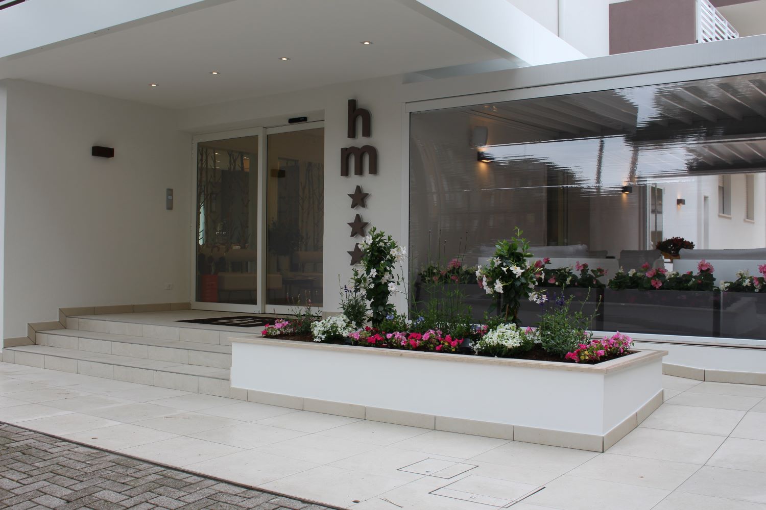 Mayer Hotel-Ulaz u hotel.jpg