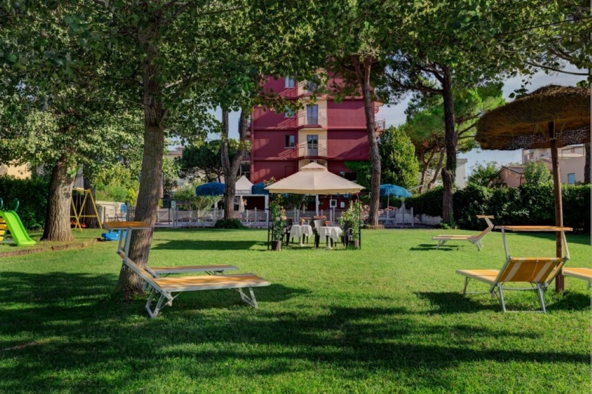 Frank Hotel-Basta hotela.jpg