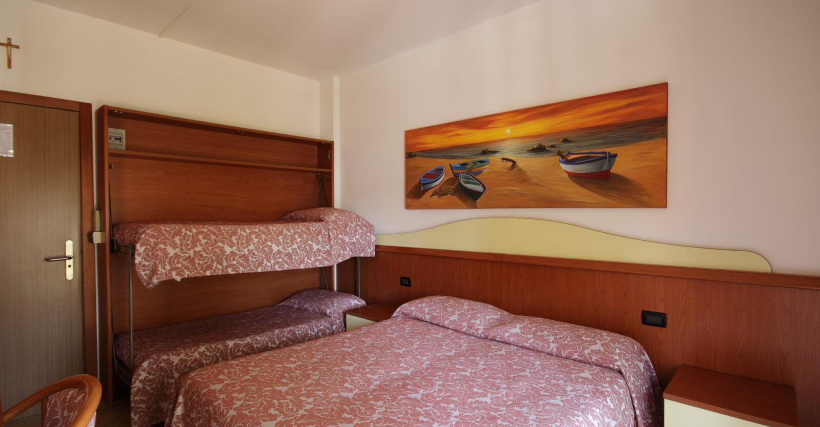 Hotel Toledo-Cetvorokrevetna soba.jpg