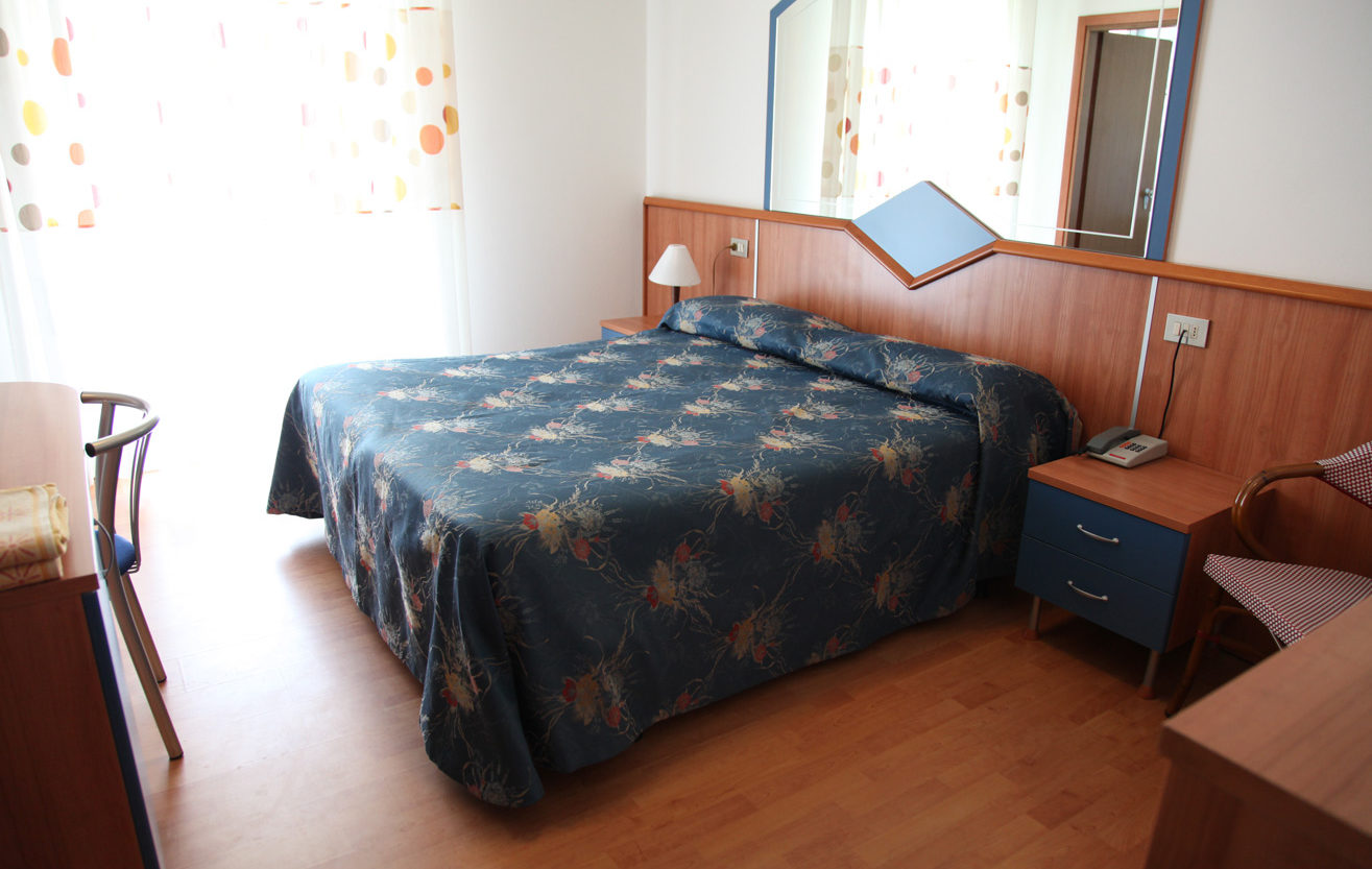 Hotel Toledo-Standardna soba.jpg
