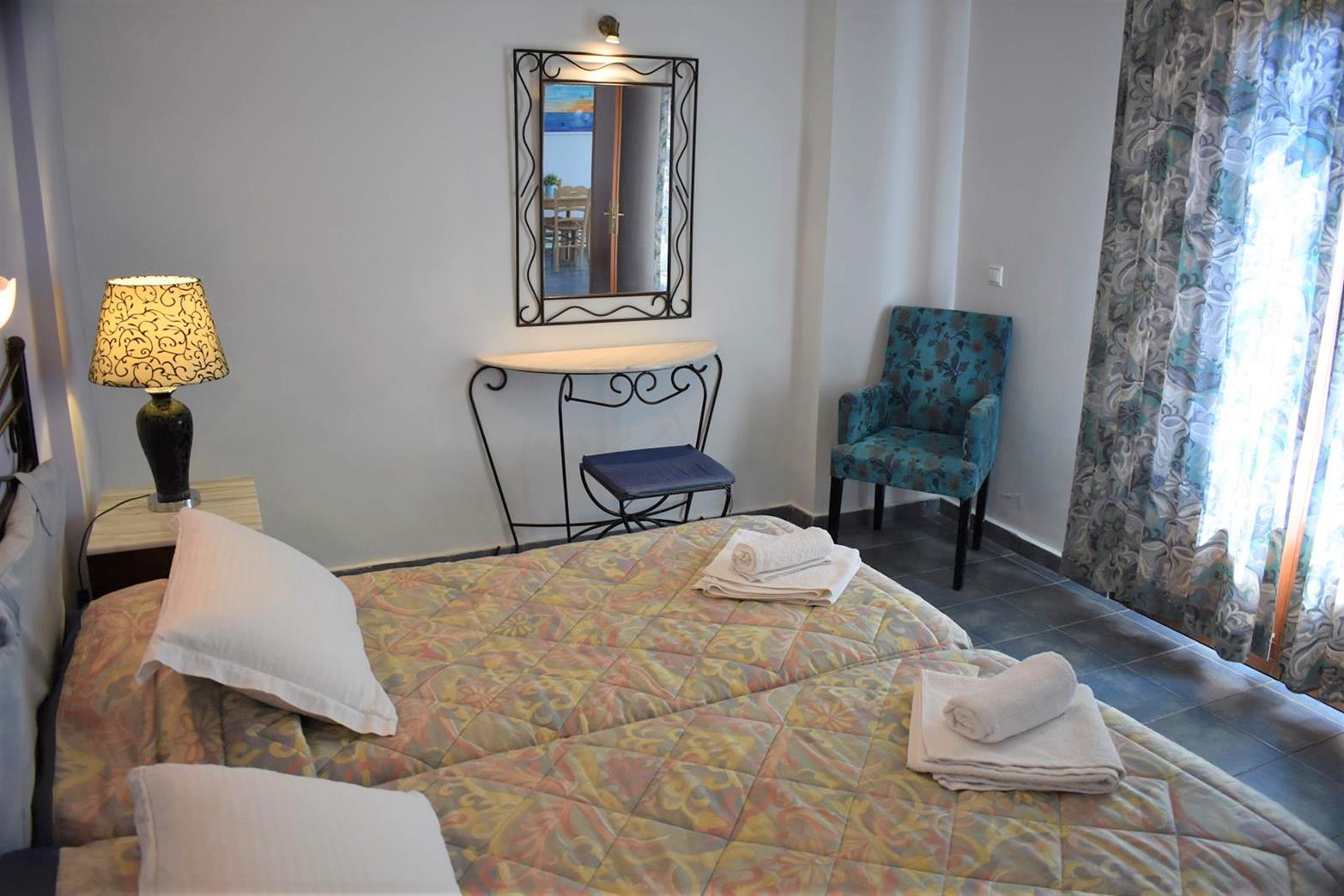 Melidron-Stylish-Hotel-and-Apartments-apartman.jpg