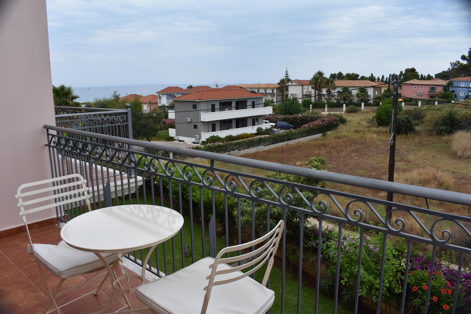 Melidron-Stylish-Hotel-and-Apartments-balkon.jpg