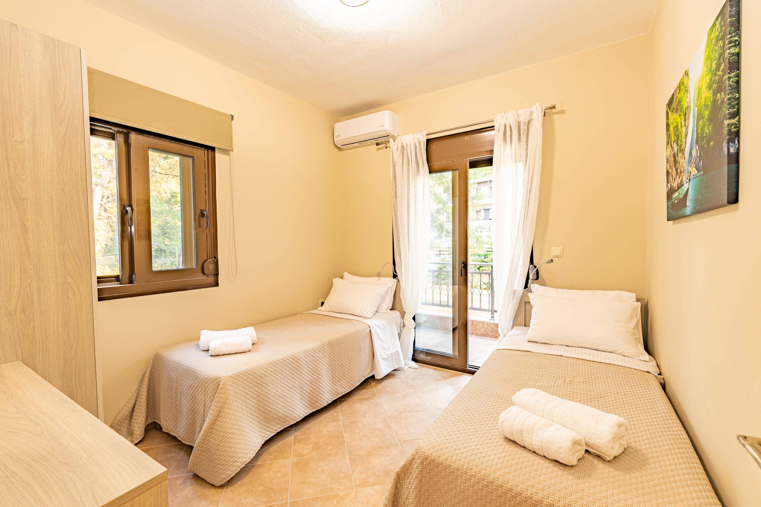Natura Suites-Apartman Forest druga spavaca soba.jpg