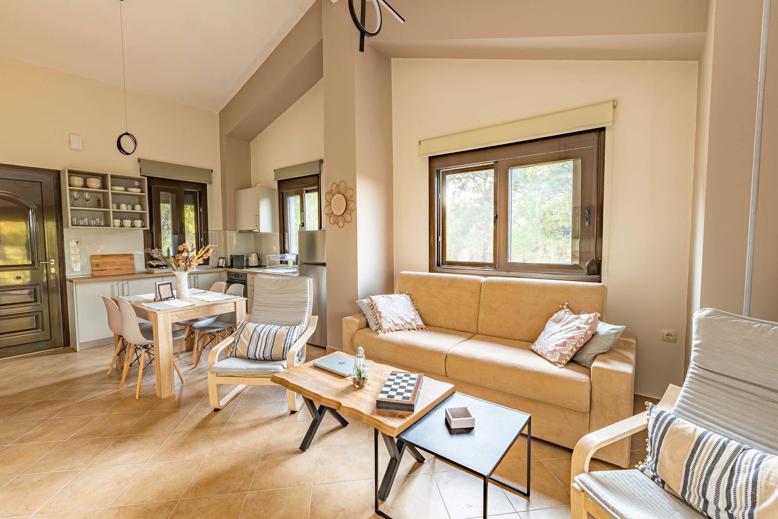 Natura Suites-Apartman Sky dnevna soba.jpg