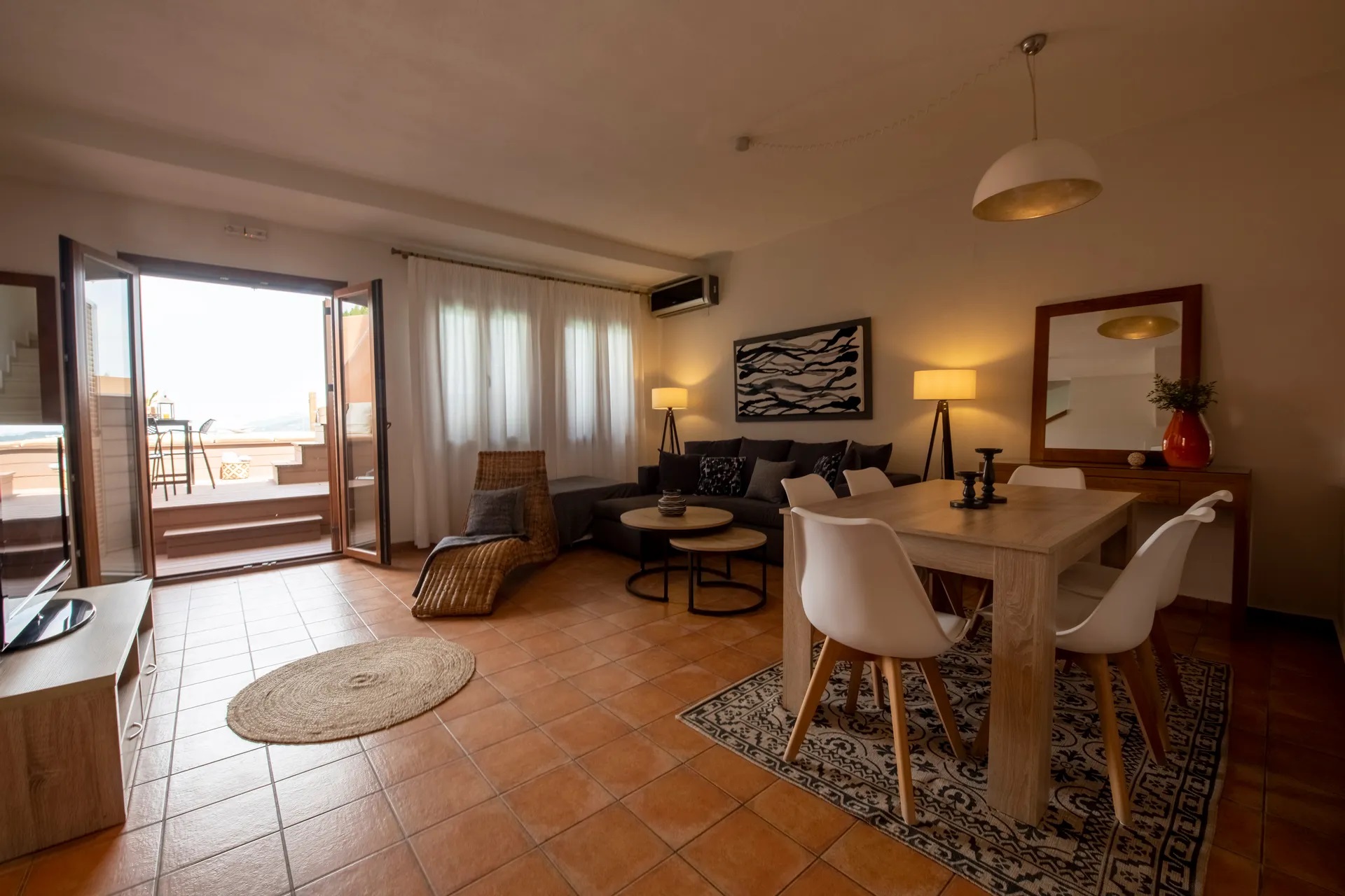 Skiathos Gea VIllas-Dvosobna Villa Kallisto dnevna soba.jpg