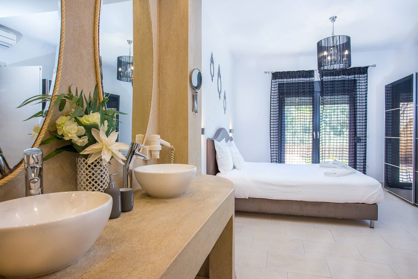 Golden King Villas-spavaća soba.jpg