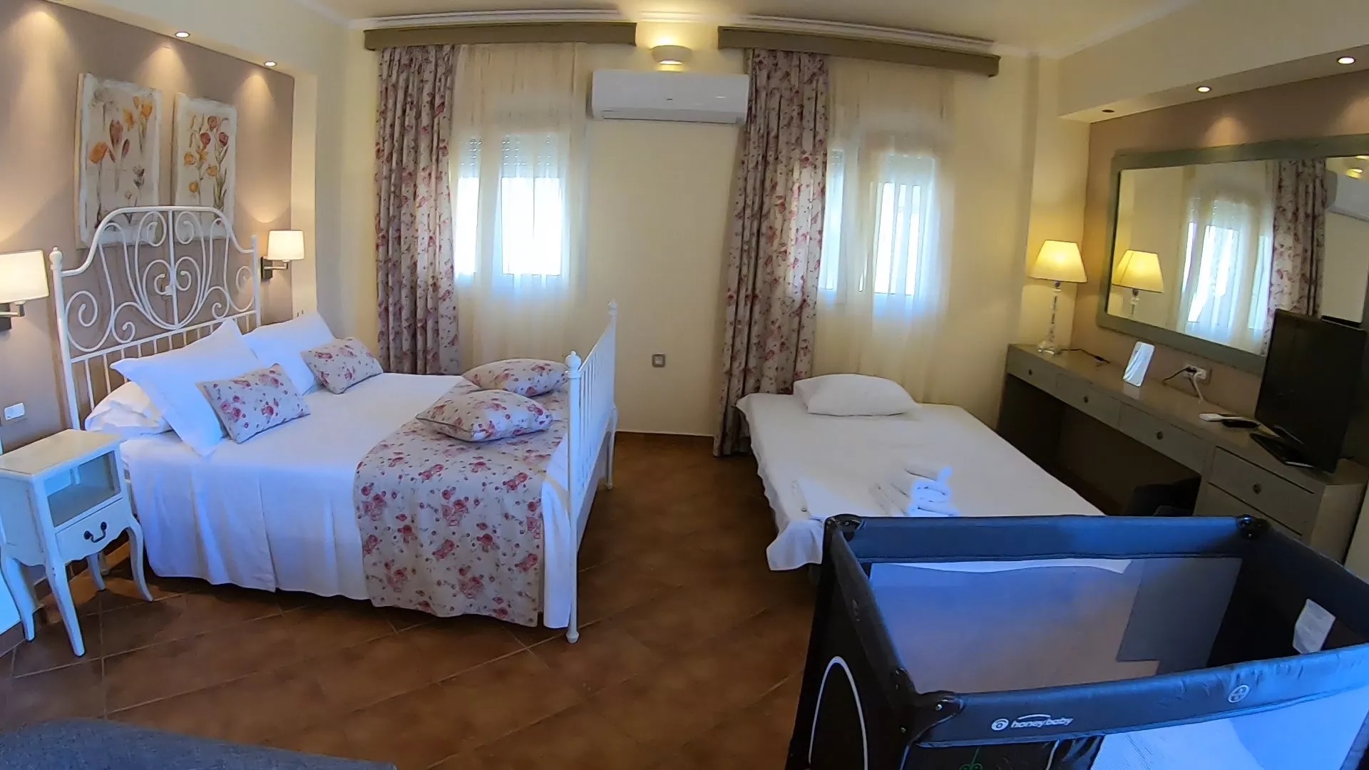 Sivota Gold Hotel and Beach Bar-Studio ka plazi.jpg