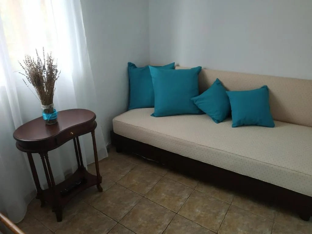 Bambola Hotel-Porodicna soba pogled more visi sprat.jpg