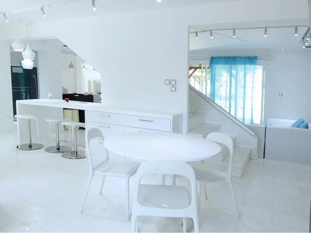 Vourvouru Villas-Lefko vila dnevna soba.jpg