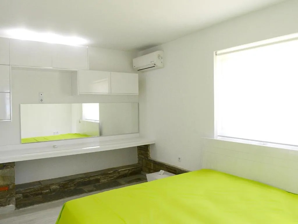 Vourvouru Villas-Lefko vila druga spavaca soba.jpg