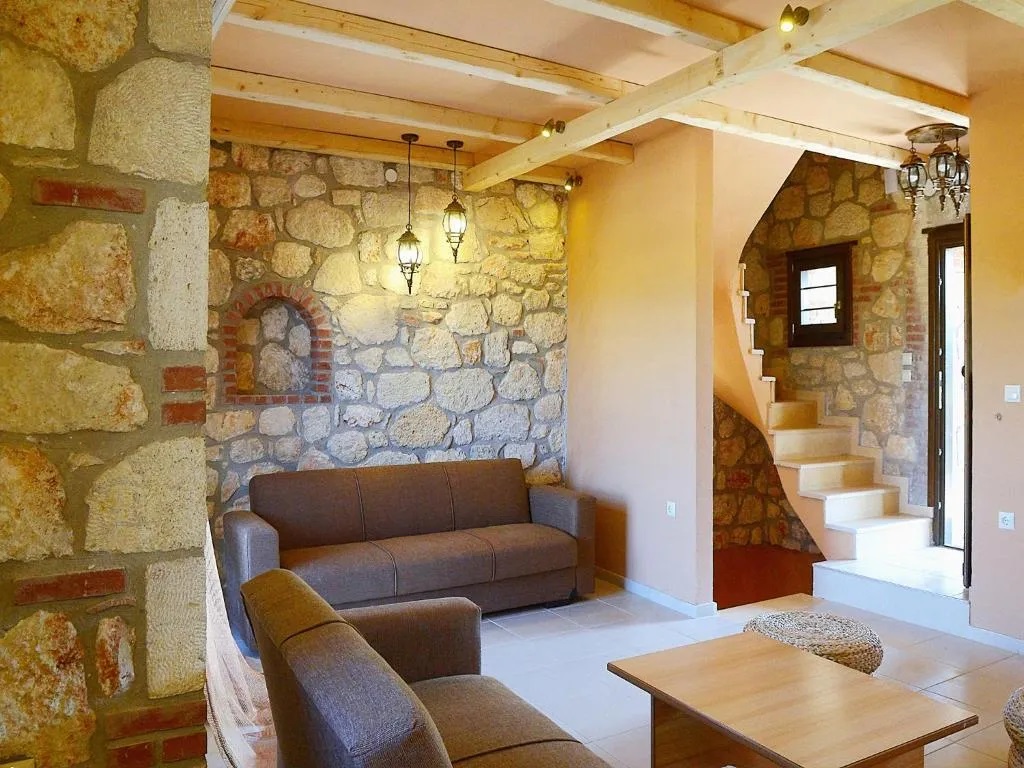 Vourvouru Villas-Petrino vila dnevna soba.jpg