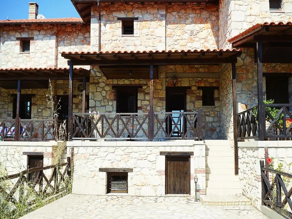 Vourvouru Villas-Petrino vila.jpg