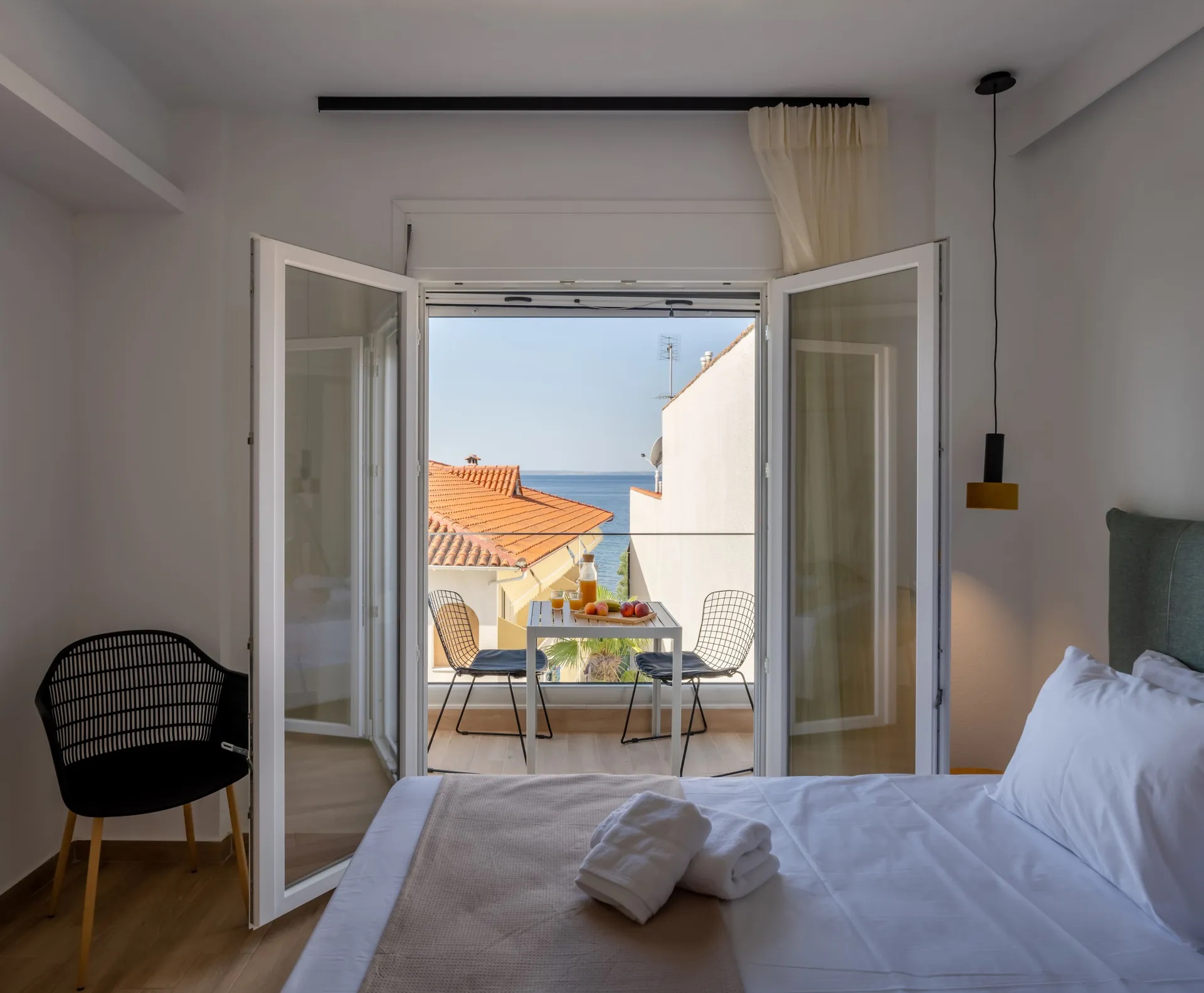 Aiora Suites Halkidiki-Deluxe soba pogled more prizemlje.jpg