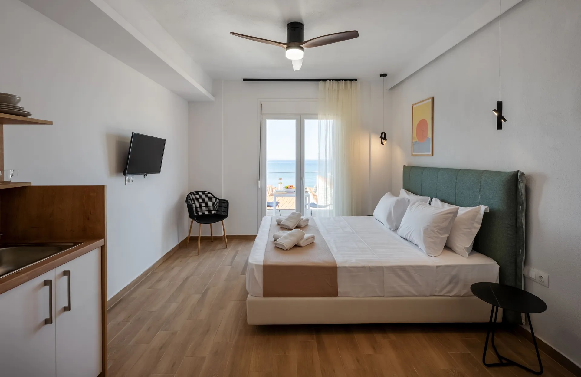 Aiora Suites Halkidiki-Deluxe soba pogled more prvi sprat.jpg