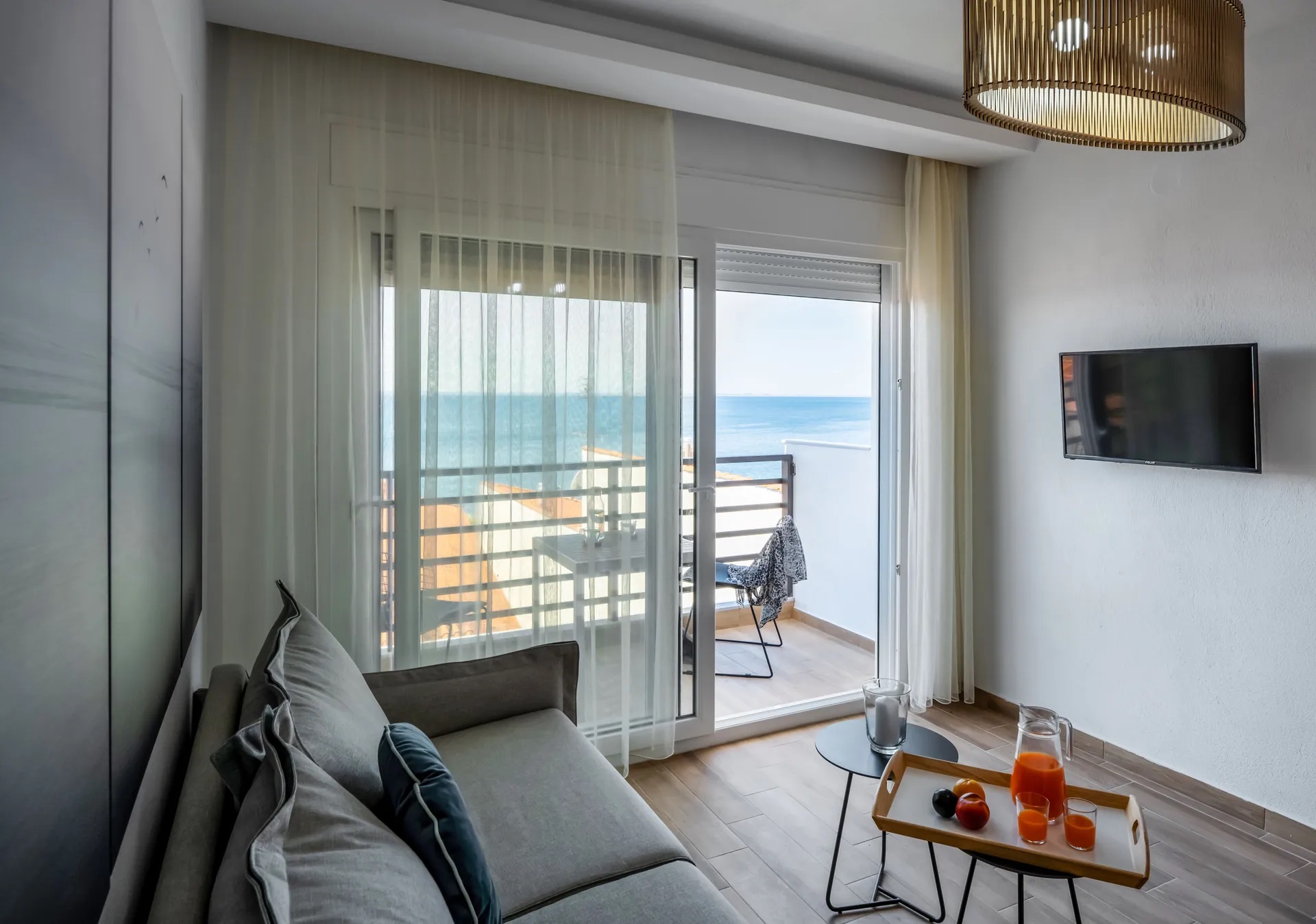 Aiora Suites Halkidiki-King suite pogled more prvi sprat.jpg