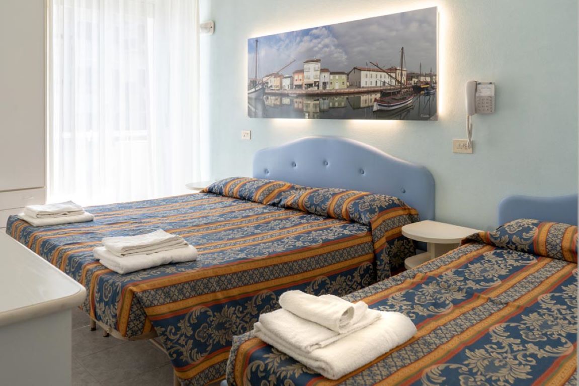 Tiglio Hotel-Trokrevetna soba.jpg