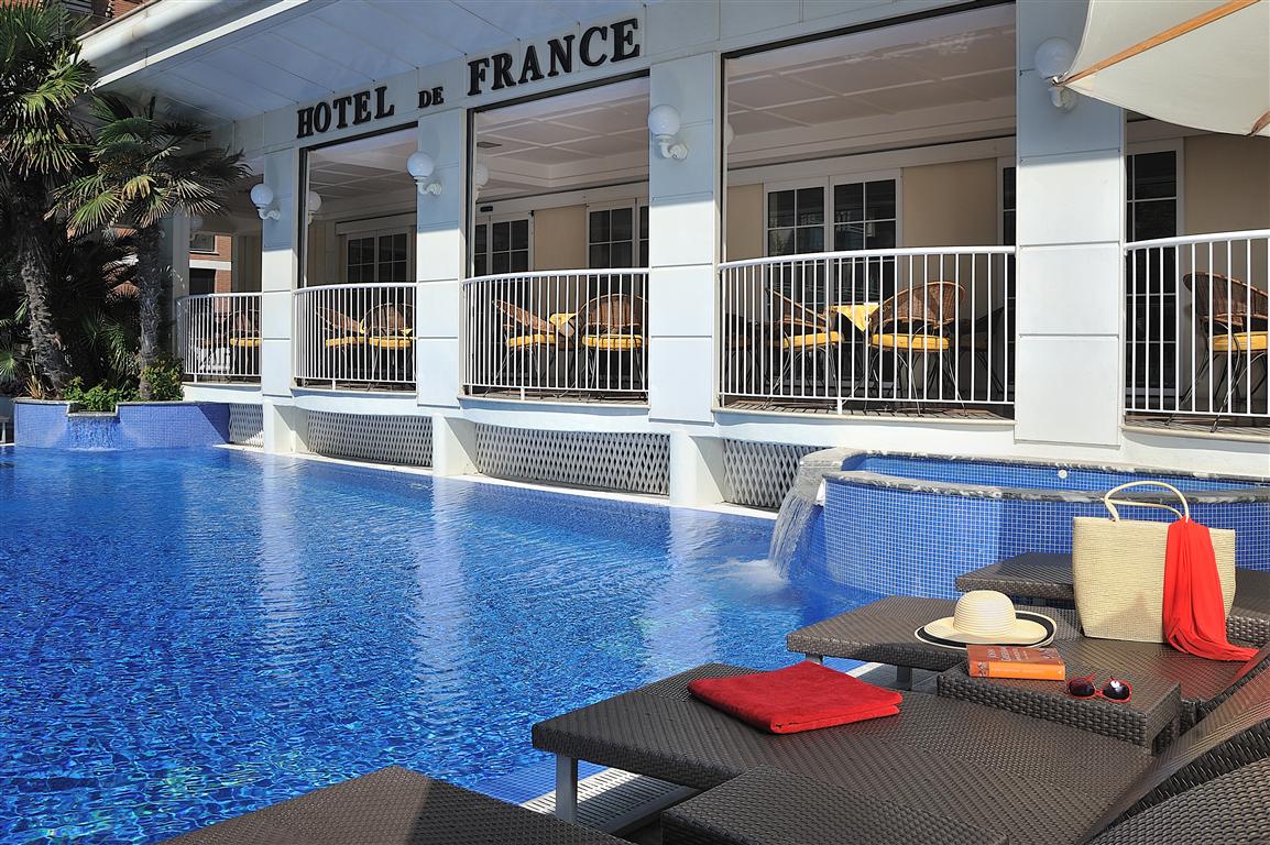Hotel De France-Bazen.jpg