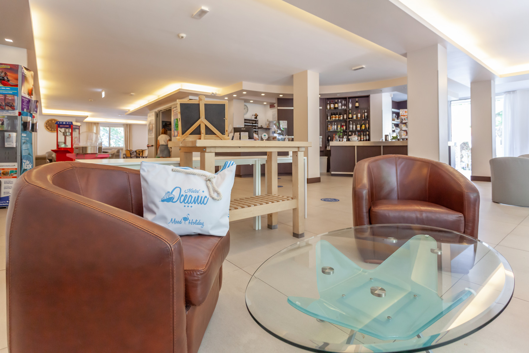 Oceanic Hotel-Lobby.jpg