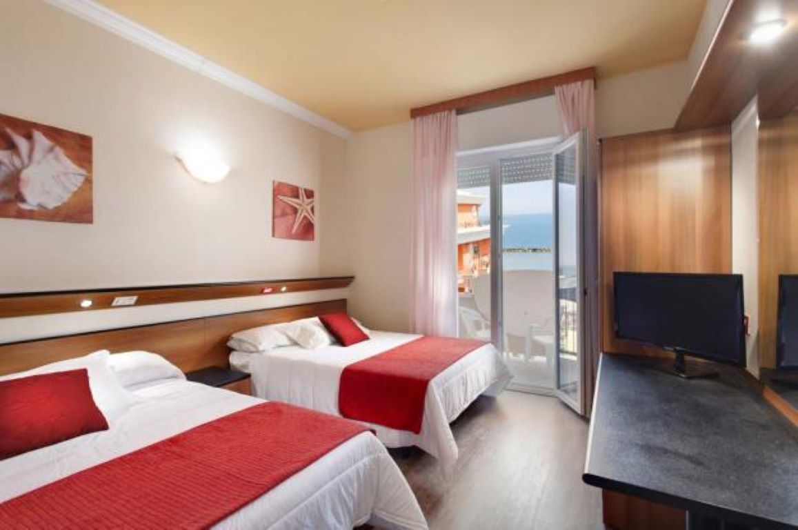 El Cid Campeador Hotel-Cetvorokrevetna soba.jpg